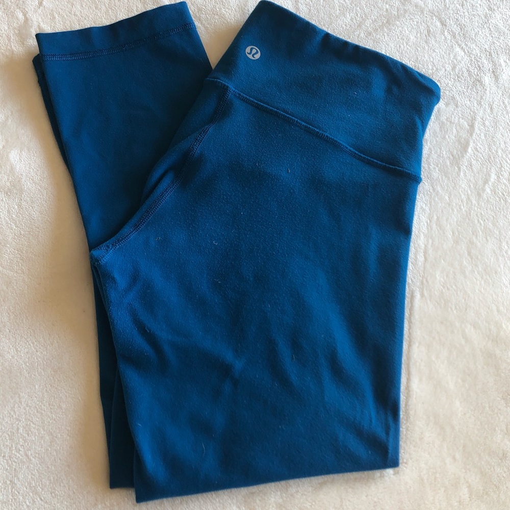 Lululemon crop yoga pant